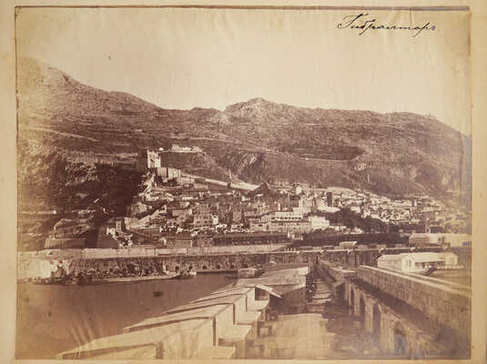 Уникальный альбом фотографий путешественника: Россия, Япония, Индия, Греция, Гибралтар и др. Конец XIX в.